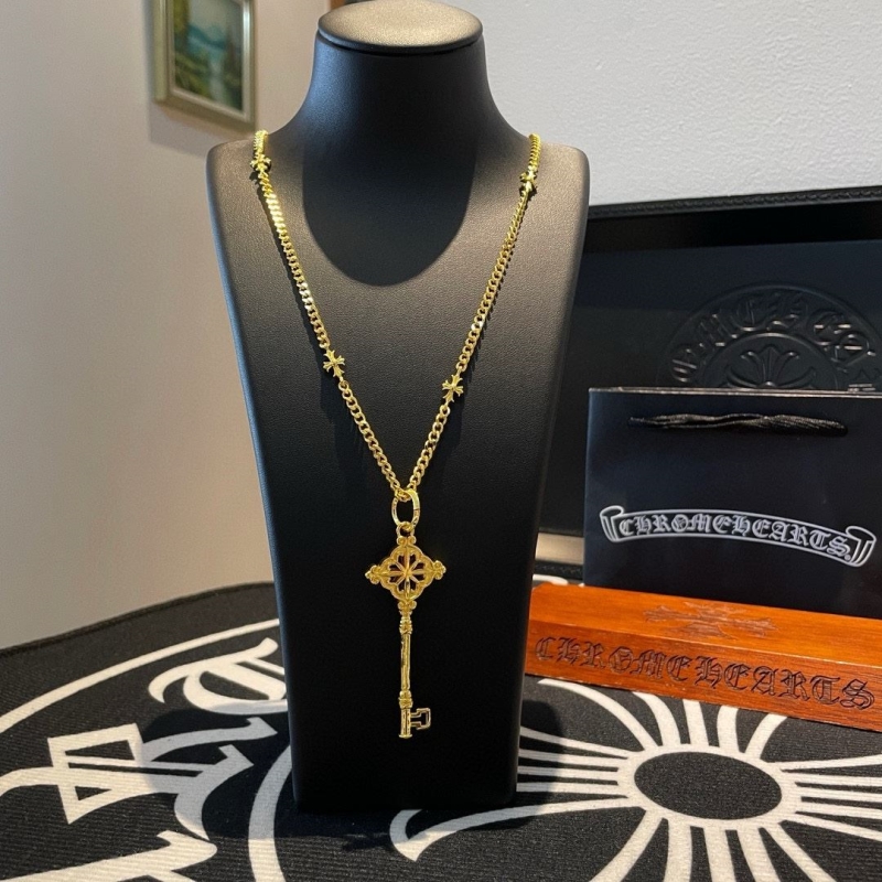Ch**me He**ts necklaces